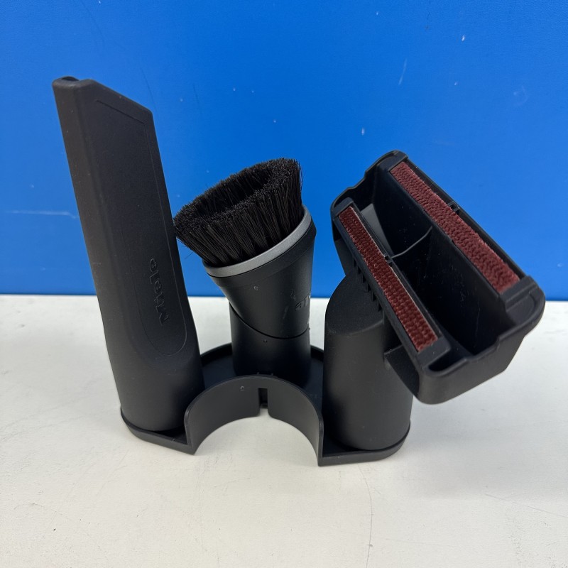 Kit di 3 accessori per aspirapolvere con supporto MIELE: bocchetta per poltrone, pennello aspirazione con snodo e bocchetta a la