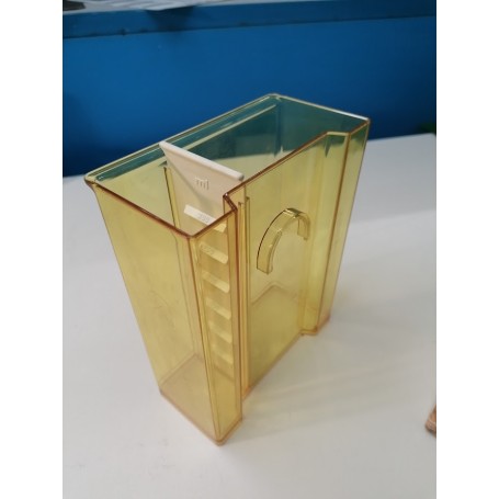 accessorio dosatore contenitore per acqua e farina per macchina pastamixer marcato.