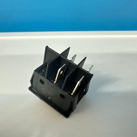 Pulsante di ricambio originale per grattugia OMRA 2900 Martina