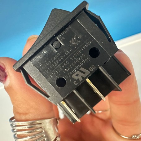 Pulsante di ricambio originale per grattugia OMRA 2900 Martina