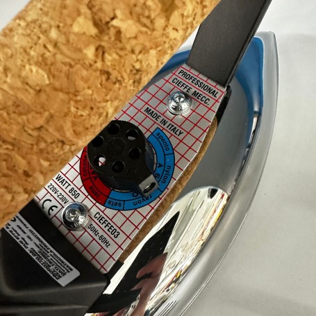 Ferro a secco 1,6 kg 850w CIEFFE03