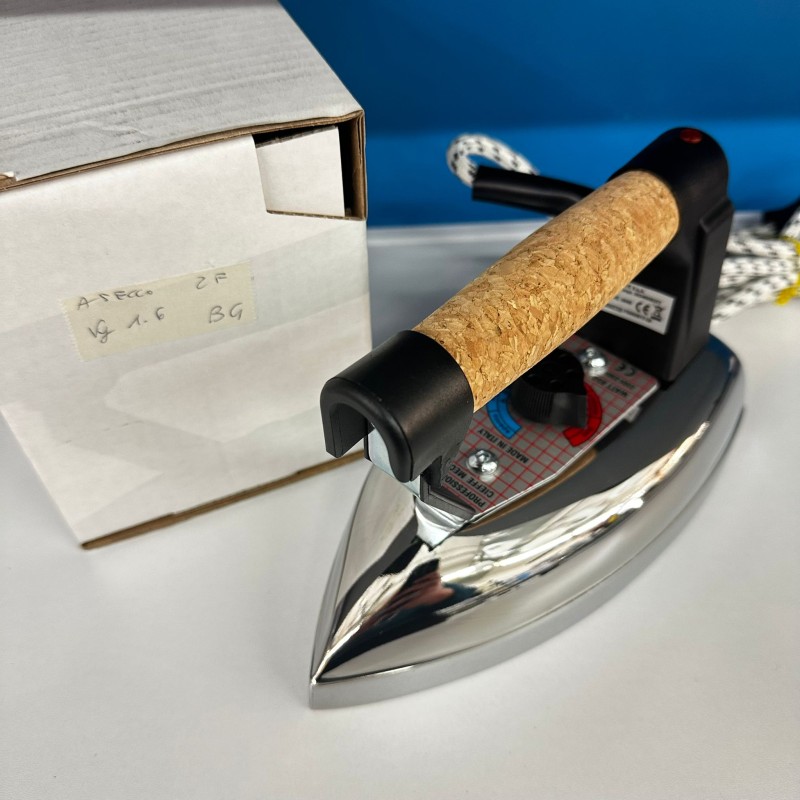 Ferro a secco 1,6 kg 850w CIEFFE03