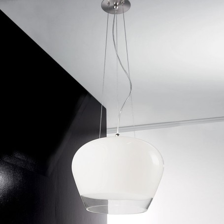 Lampada a sospensione in vetro opale lucido con bordo trasparente e montatura in nichel spazzolato DUEP 