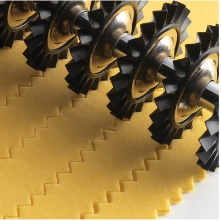 TAGLIAPASTA PastaBike MARCATO con Rotelle smerlate per tortellini